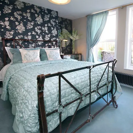 The Mainstay Luxury Boutique With Private Parking Guest house *