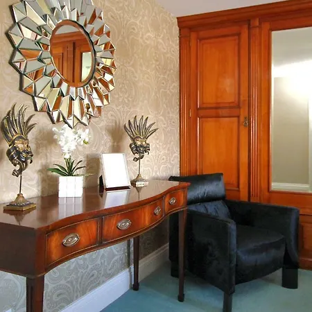 The Mainstay Luxury Boutique With Private Parking ويتبي