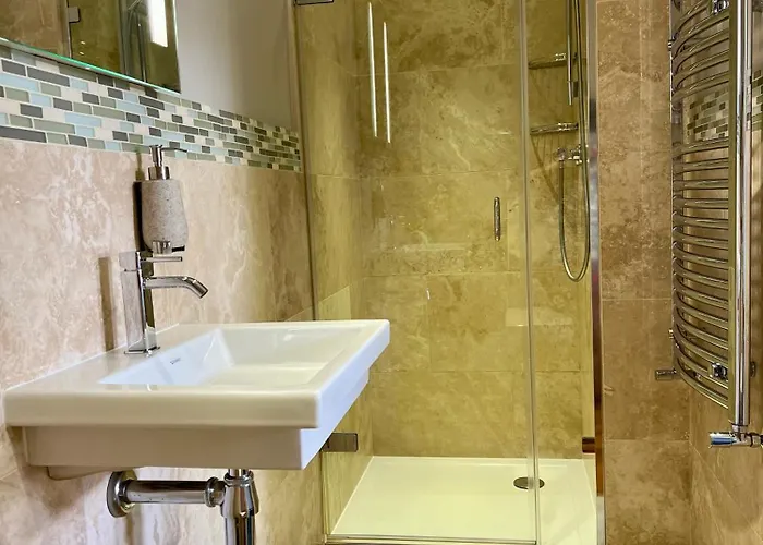 The Mainstay Luxury Boutique With Private Parking Whitby