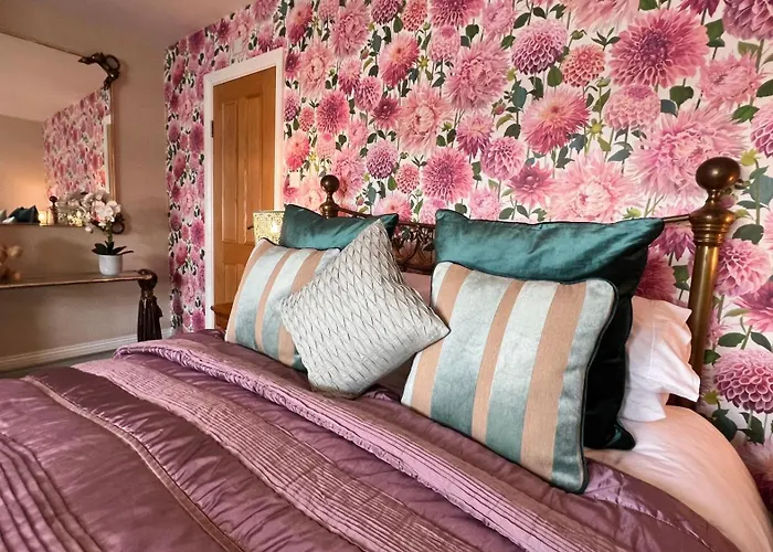 The Mainstay Luxury Boutique With Private Parking 4*