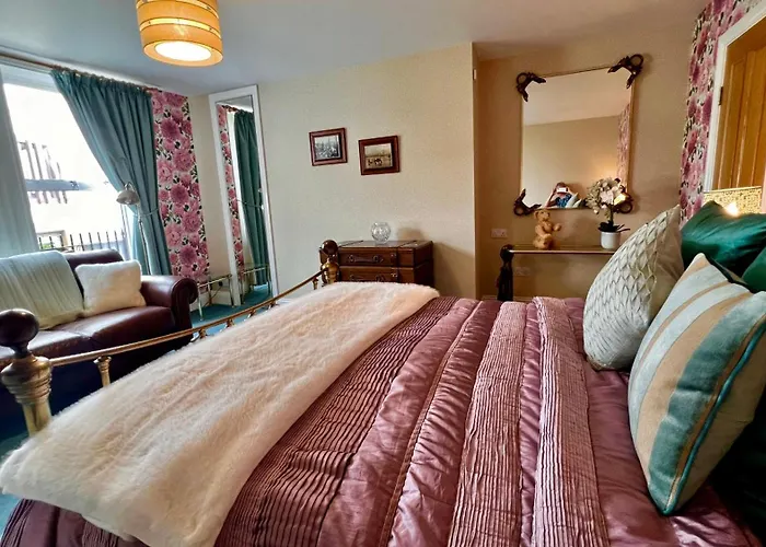 The Mainstay Luxury Boutique With Private Parking 4*