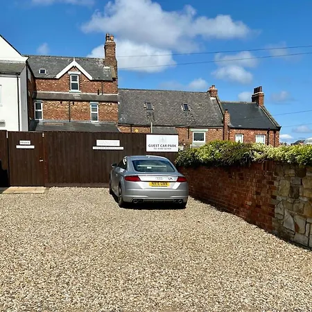 The Mainstay Luxury Boutique With Private Parking Whitby